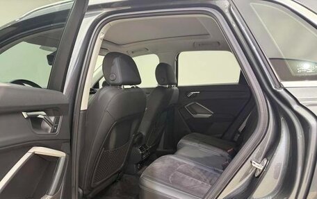 Audi Q3, 2022 год, 2 350 000 рублей, 10 фотография