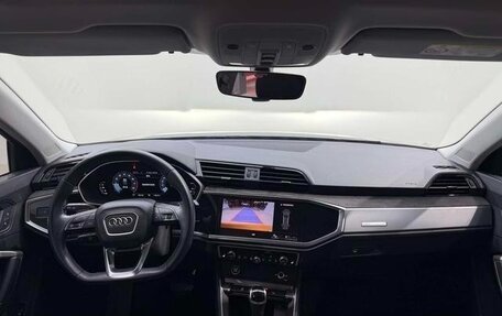 Audi Q3, 2022 год, 2 350 000 рублей, 6 фотография