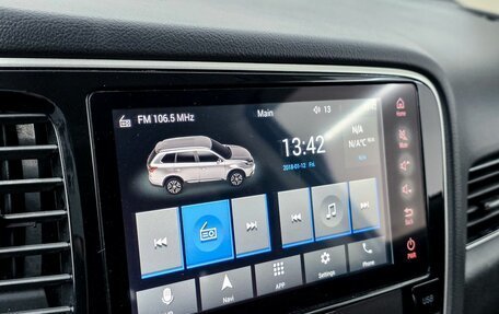 Mitsubishi Outlander III рестайлинг 3, 2022 год, 2 475 000 рублей, 12 фотография