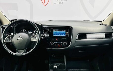 Mitsubishi Outlander III рестайлинг 3, 2014 год, 2 000 000 рублей, 7 фотография