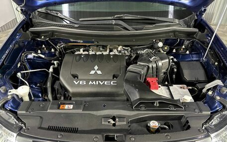 Mitsubishi Outlander III рестайлинг 3, 2014 год, 2 000 000 рублей, 16 фотография