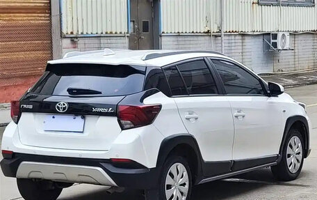 Toyota Yaris XP150 рестайлинг, 2022 год, 998 000 рублей, 4 фотография