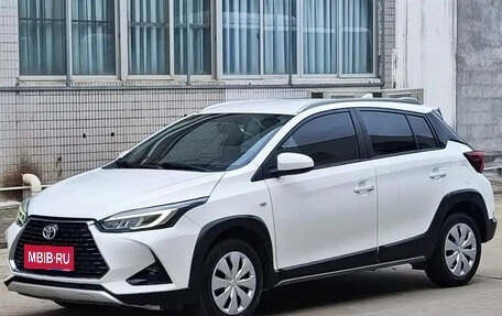 Toyota Yaris XP150 рестайлинг, 2022 год, 998 000 рублей, 1 фотография