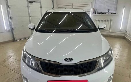 KIA Rio III рестайлинг, 2013 год, 767 000 рублей, 2 фотография