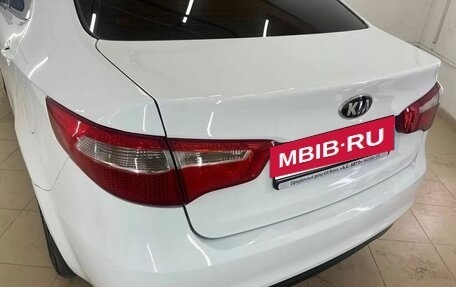 KIA Rio III рестайлинг, 2013 год, 767 000 рублей, 23 фотография