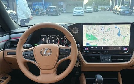 Lexus ES VII, 2025 год, 4 750 000 рублей, 9 фотография