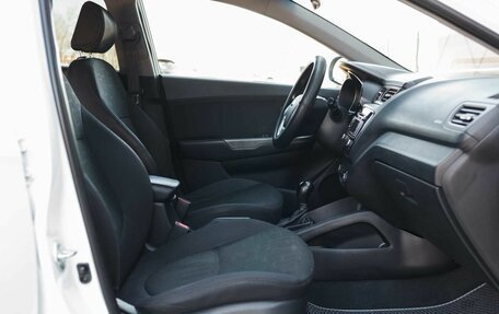 KIA Rio III рестайлинг, 2015 год, 850 000 рублей, 20 фотография