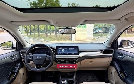 Ford Focus IV, 2021 год, 1 050 000 рублей, 10 фотография