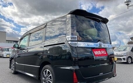 Toyota Voxy III, 2021 год, 2 270 000 рублей, 5 фотография
