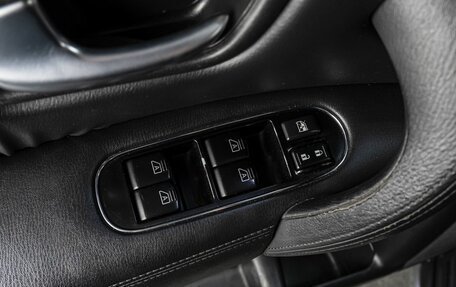 Nissan Patrol, 2013 год, 2 200 000 рублей, 13 фотография