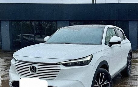 Honda Vezel, 2023 год, 1 700 000 рублей, 3 фотография