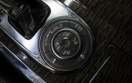 Nissan Patrol, 2013 год, 2 200 000 рублей, 25 фотография