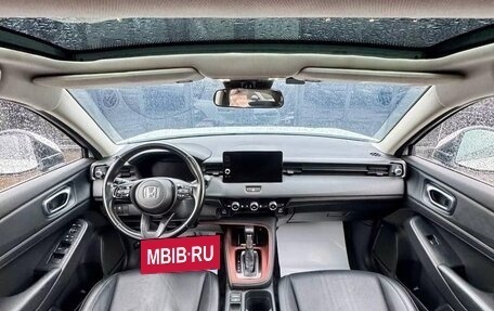 Honda Vezel, 2023 год, 1 700 000 рублей, 4 фотография