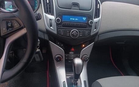 Chevrolet Cruze II, 2012 год, 585 000 рублей, 9 фотография