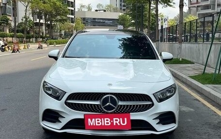 Mercedes-Benz A-Класс, 2022 год, 1 255 000 рублей, 9 фотография