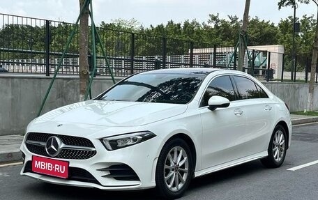 Mercedes-Benz A-Класс, 2022 год, 1 255 000 рублей, 1 фотография