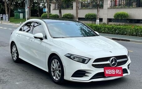Mercedes-Benz A-Класс, 2022 год, 1 255 000 рублей, 11 фотография