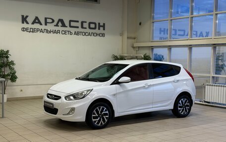Hyundai Solaris II рестайлинг, 2011 год, 657 000 рублей, 1 фотография