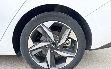 Hyundai Elantra, 2021 год, 1 230 000 рублей, 17 фотография