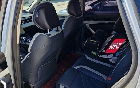 Geely Atlas, 2024 год, 2 830 000 рублей, 3 фотография