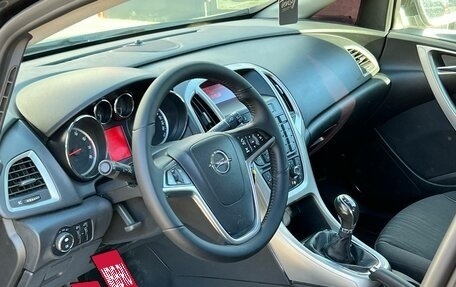 Opel Astra J, 2010 год, 550 000 рублей, 14 фотография