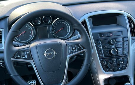 Opel Astra J, 2010 год, 550 000 рублей, 18 фотография