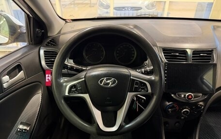 Hyundai Solaris II рестайлинг, 2011 год, 657 000 рублей, 7 фотография