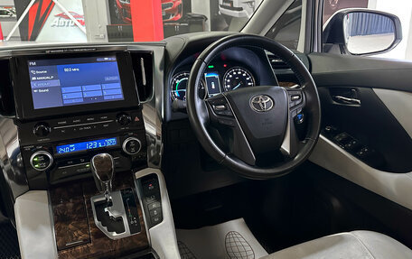 Toyota Alphard III, 2020 год, 4 577 000 рублей, 26 фотография