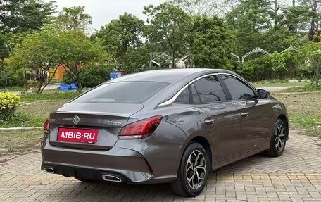MG 5, 2022 год, 1 050 000 рублей, 4 фотография