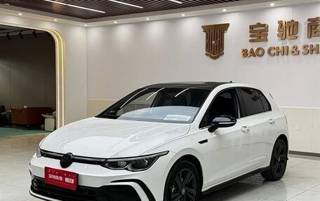 Volkswagen Golf VIII, 2021 год, 1 620 000 рублей, 3 фотография