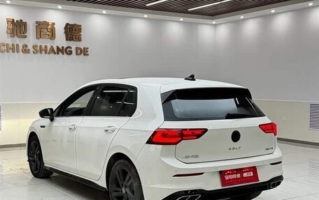Volkswagen Golf VIII, 2021 год, 1 620 000 рублей, 4 фотография