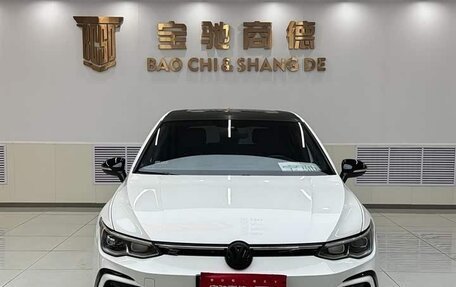 Volkswagen Golf VIII, 2021 год, 1 620 000 рублей, 2 фотография