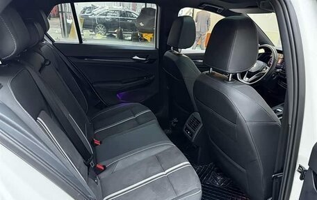 Volkswagen Golf VIII, 2021 год, 1 620 000 рублей, 14 фотография