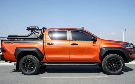 Toyota Hilux VIII, 2024 год, 6 000 000 рублей, 3 фотография
