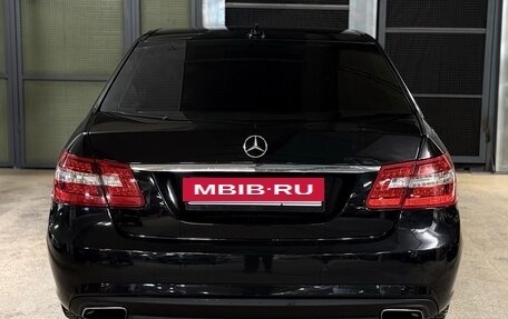 Mercedes-Benz E-Класс, 2011 год, 1 700 000 рублей, 5 фотография