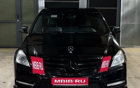 Mercedes-Benz E-Класс, 2011 год, 1 700 000 рублей, 2 фотография