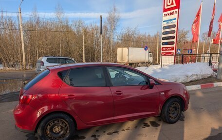 SEAT Ibiza IV рестайлинг 2, 2011 год, 350 000 рублей, 15 фотография