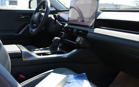 Toyota RAV4, 2025 год, 4 569 000 рублей, 20 фотография