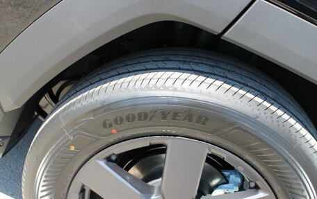 Toyota RAV4, 2025 год, 4 569 000 рублей, 31 фотография