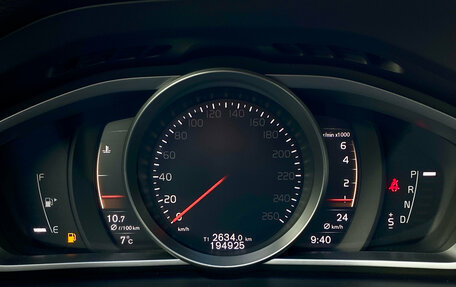 Volvo V40 Cross Country I, 2018 год, 1 449 000 рублей, 9 фотография