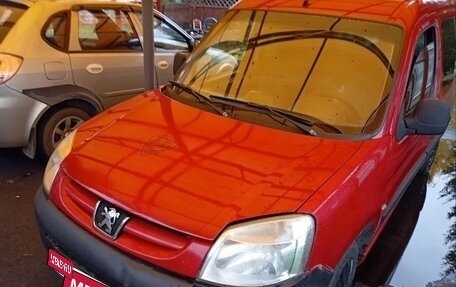 Peugeot Partner II рестайлинг 2, 2010 год, 375 000 рублей, 1 фотография