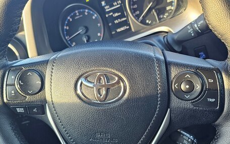 Toyota RAV4, 2016 год, 2 150 000 рублей, 10 фотография