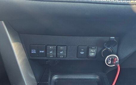Toyota RAV4, 2016 год, 2 150 000 рублей, 8 фотография