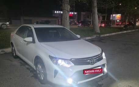 Toyota Camry, 2016 год, 2 100 000 рублей, 2 фотография