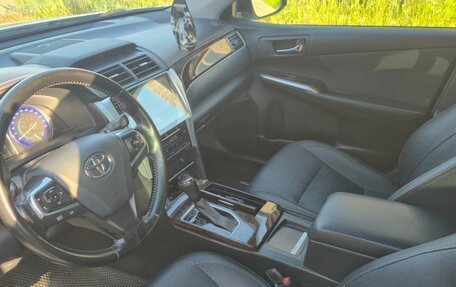 Toyota Camry, 2016 год, 2 100 000 рублей, 12 фотография