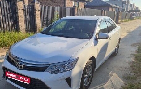 Toyota Camry, 2016 год, 2 100 000 рублей, 10 фотография