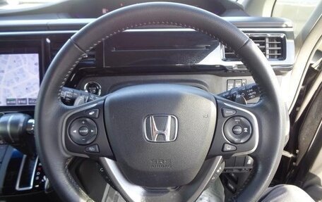 Honda Stepwgn IV, 2021 год, 1 330 000 рублей, 7 фотография