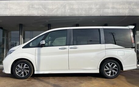 Honda Stepwgn IV, 2016 год, 1 200 000 рублей, 4 фотография