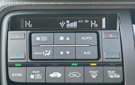 Honda Stepwgn IV, 2016 год, 1 200 000 рублей, 11 фотография