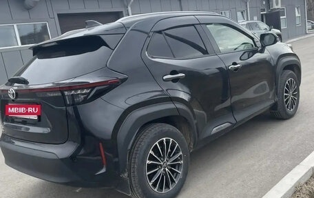 Toyota Yaris Cross, 2021 год, 1 450 000 рублей, 2 фотография